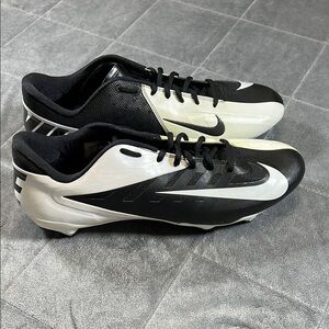 Nike Vapor Pro Black and White Athletic Cleats